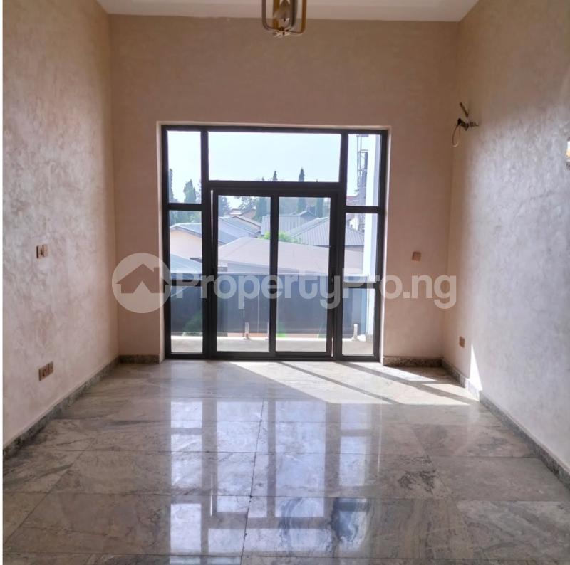 7 bedroom House for sale Gwarinpa Abuja