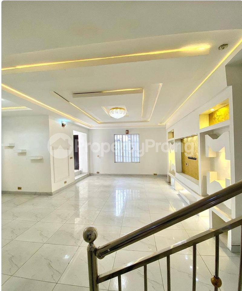 4 bedroom House for sale Thomas Estate Ajah Lagos