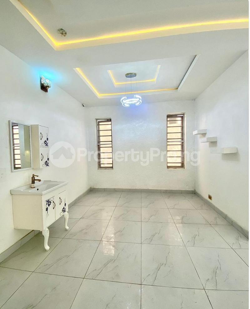 4 bedroom House for sale Thomas Estate Ajah Lagos