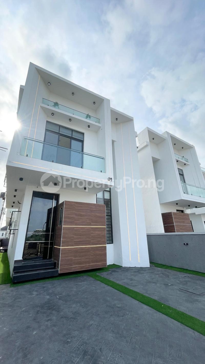 5 bedroom House for sale chevron Lekki Lagos