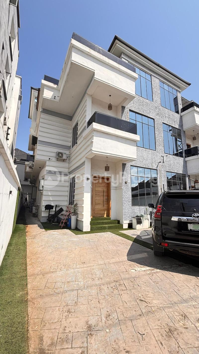 5 bedroom House for rent Chevron Lekki Lagos