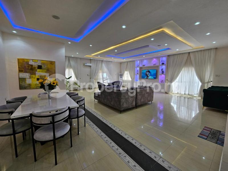 4 bedroom Flat / Apartment for rent ONIRU Victoria Island Lagos
