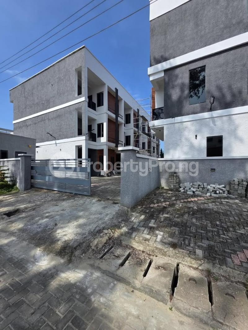 4 bedroom House for sale Osapa london Lekki Lagos