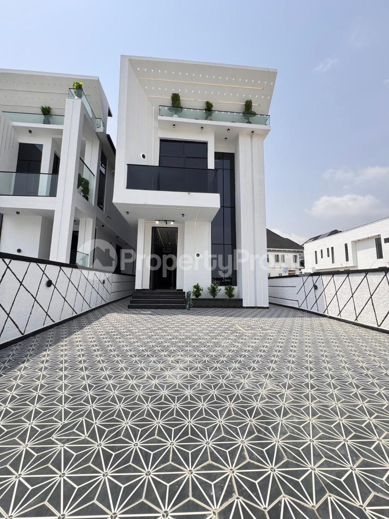 5 bedroom House for sale Chevron Lekki Lagos