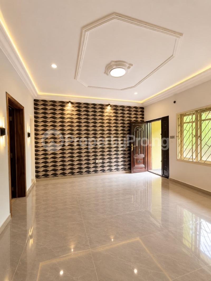2 bedroom Flat / Apartment for rent Off Goodluck Ogudu Lagos