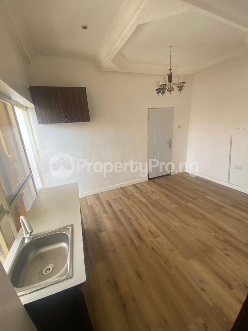 1 bedroom Flat / Apartment for rent Behind Shoprite Osapa london Lekki Lagos