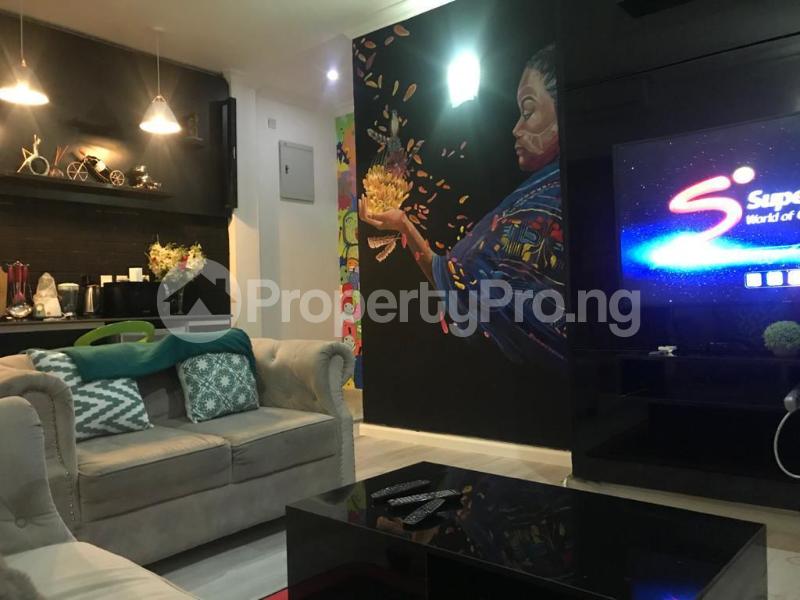 1 bedroom Flat / Apartment for shortlet   ONIRU Victoria Island Lagos