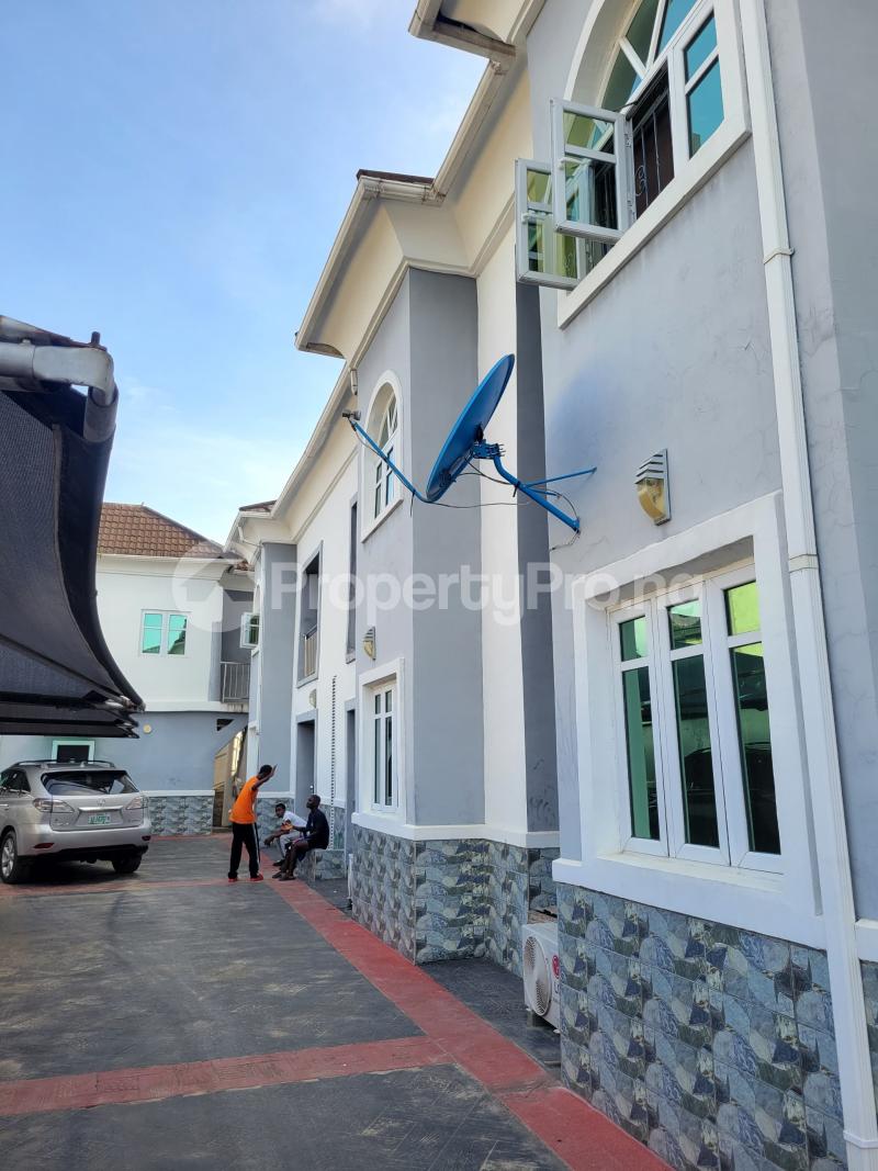 Flat / Apartment for rent Abraham Adesoya Estate Lekki Scheme 2 Ajah Lagos