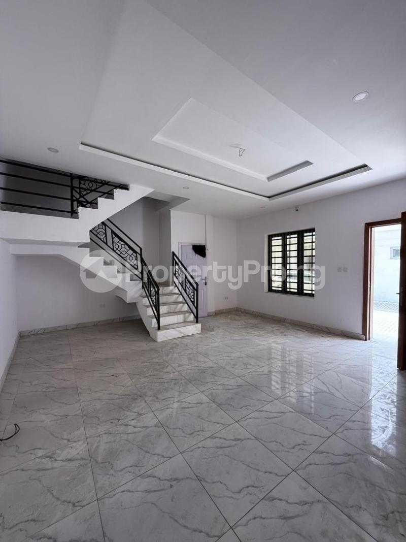 4 bedroom House for rent  Ologolo Lekki Lagos