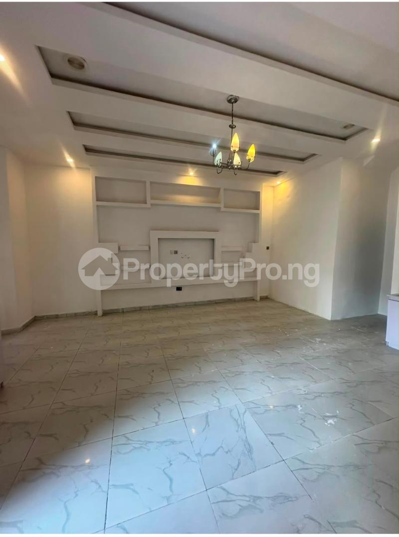 Flat / Apartment for rent Osapa london Lekki Lagos