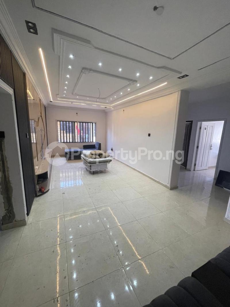 3 bedroom Flat / Apartment for rent Ologolo Lekki Lagos