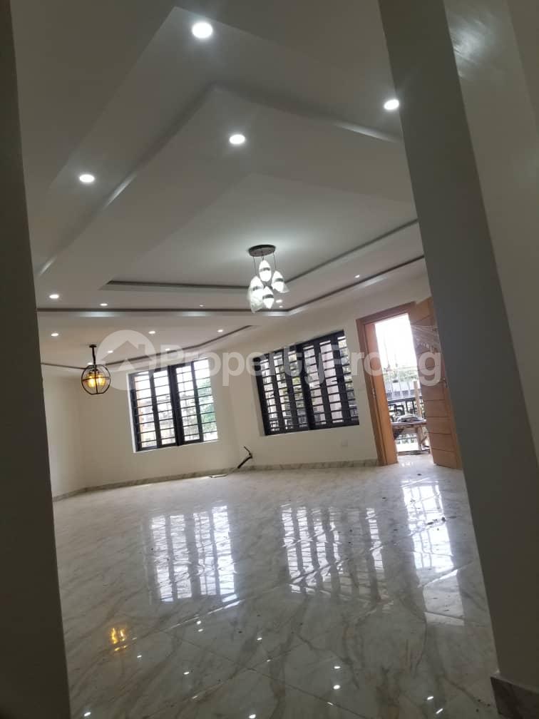 3 bedroom Flat / Apartment for rent ONIRU Victoria Island Lagos