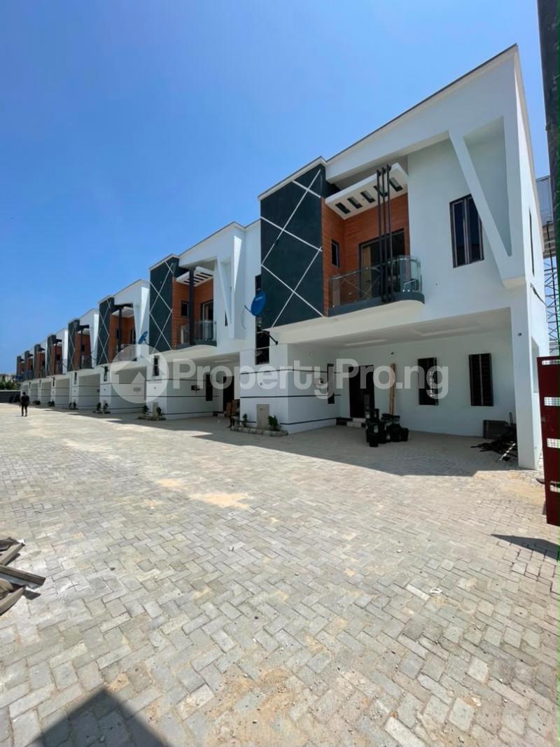 3 bedroom House for sale Ilaje/ikota Mobil Road Ajah Lagos