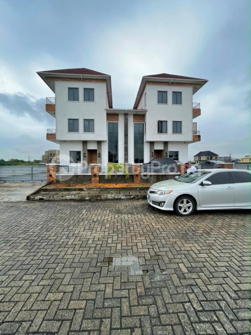 5 bedroom House for sale Abraham adesanya estate Ajah Lagos