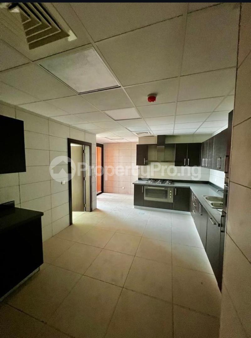 4 bedroom House for sale Banana Island Ikoyi Lagos