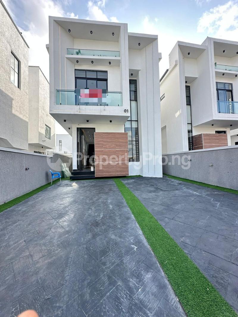 5 bedroom House for sale chevron Lekki Lagos