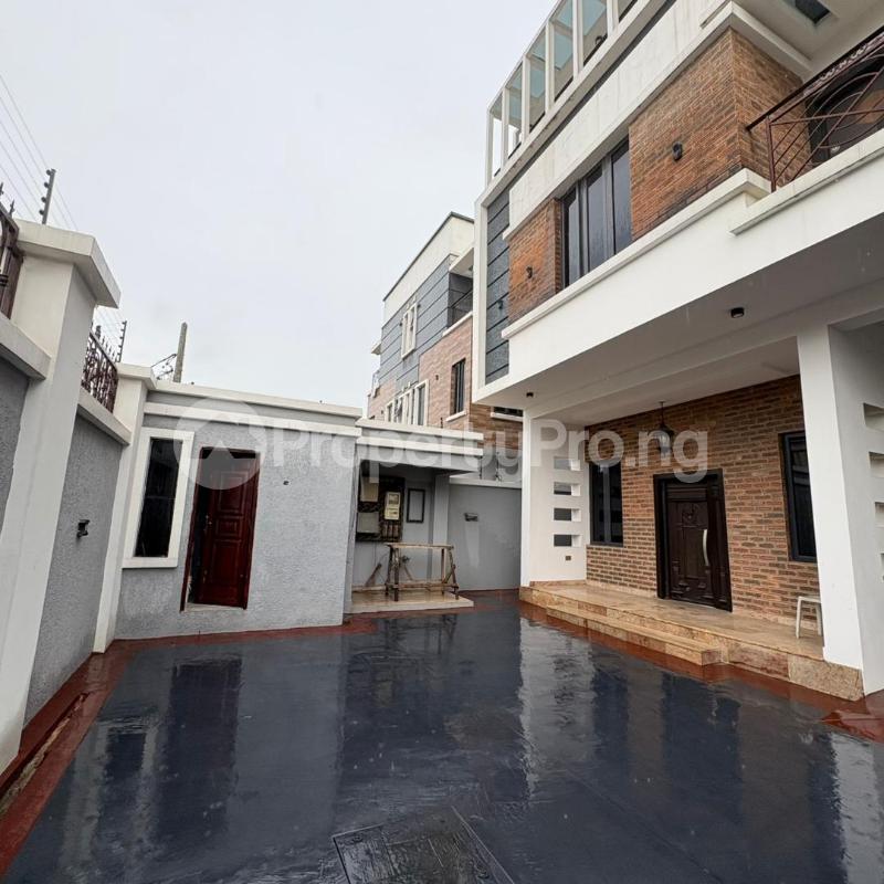 5 bedroom House for sale Omole phase 1 Ojodu Lagos
