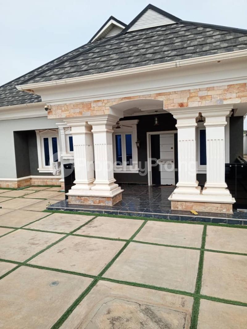 3 bedroom House for sale Olude Street Apata Ibadan Oyo