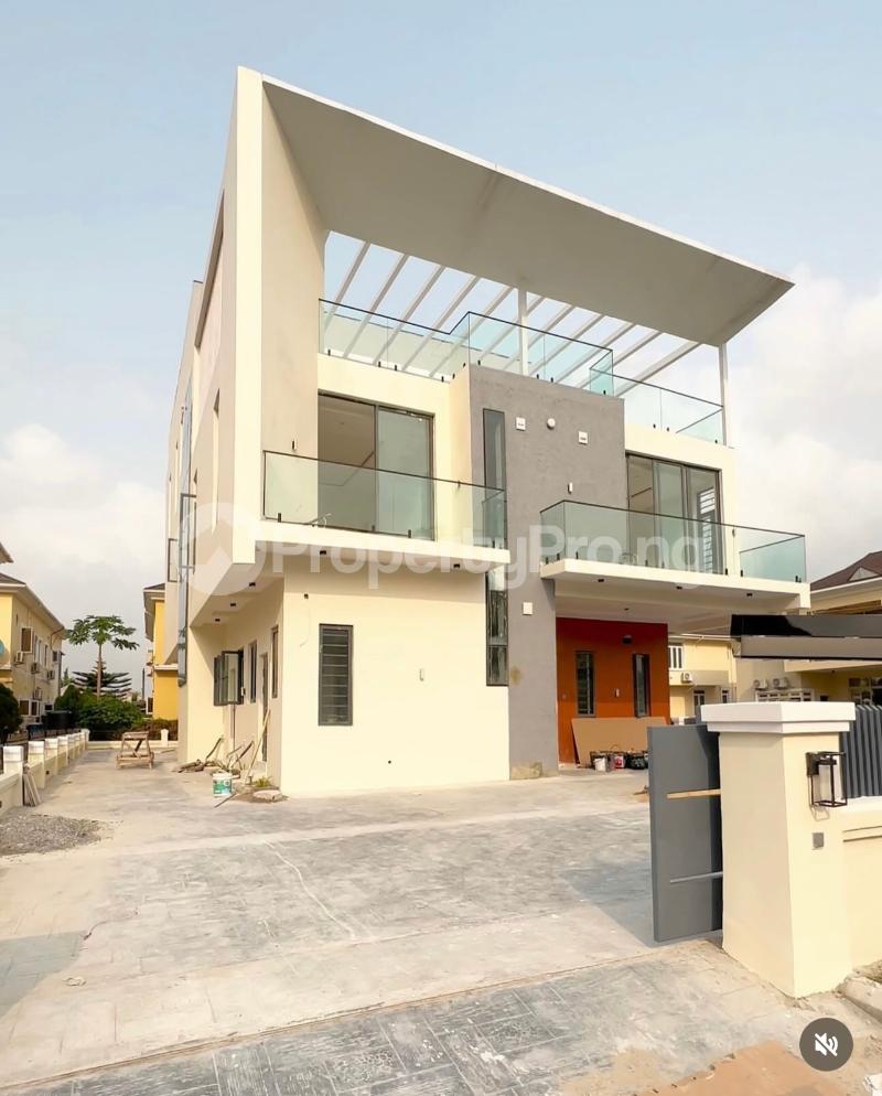 4 bedroom House for sale chevron Lekki Lagos