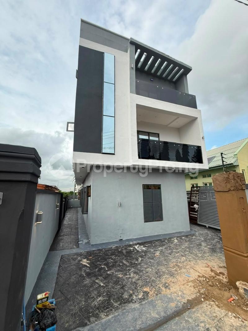 5 bedroom House for sale Magodo Phase 1 Gra Magodo Kosofe/Ikosi Lagos