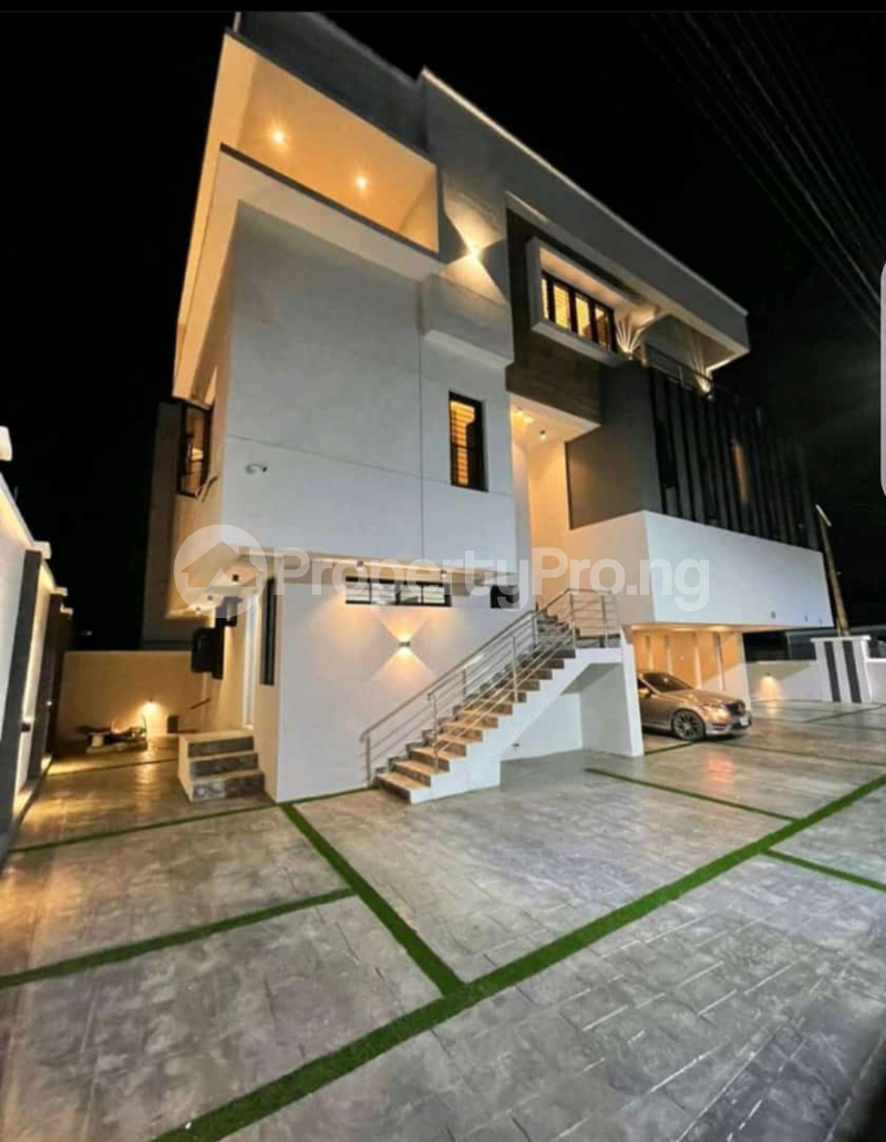 House for sale Omole phase 1 Ojodu Lagos