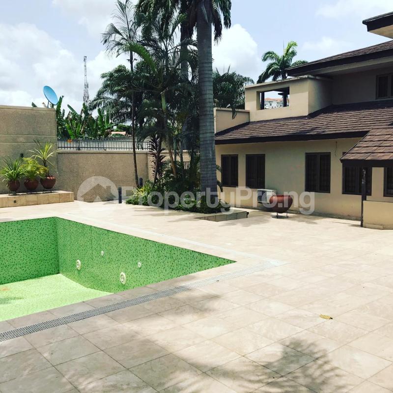 House for sale Off Queens Drive Ikoyi Lagos