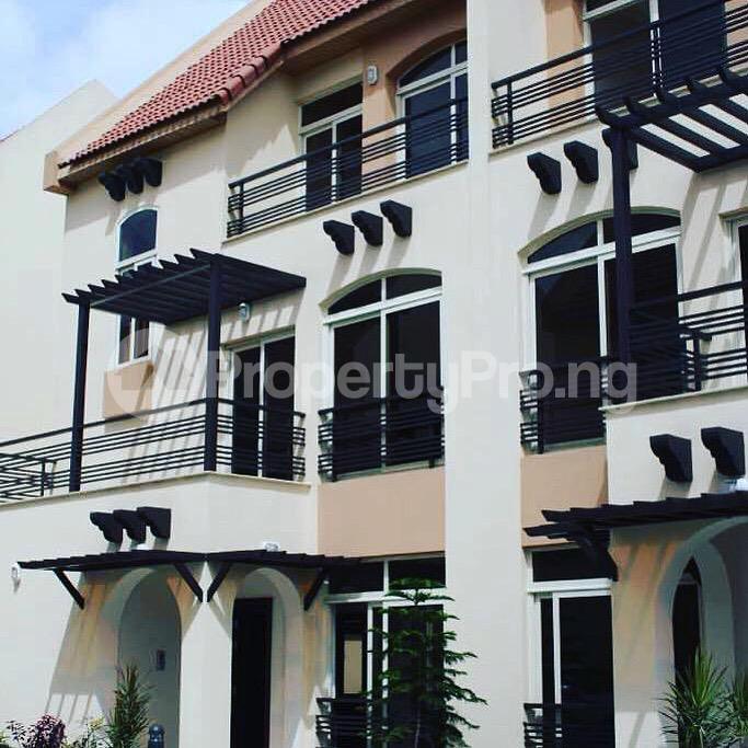 4 bedroom House for sale . Banana Island Ikoyi Lagos