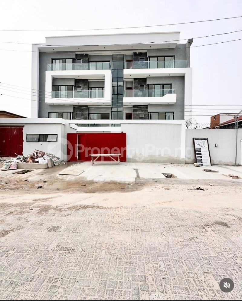 3 bedroom Flat / Apartment for sale Admiralty Road Lekki Phase 1 Lekki Lagos