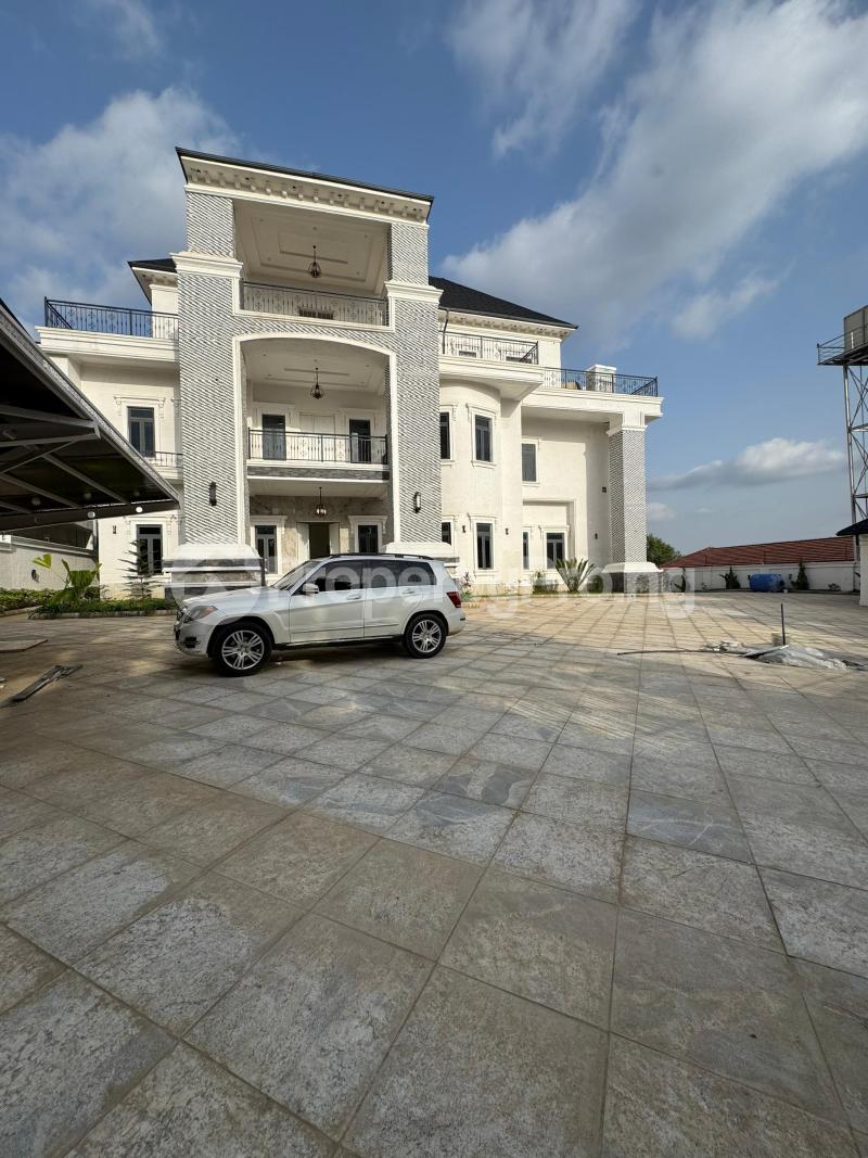 10 bedroom House for sale Maitama Abuja