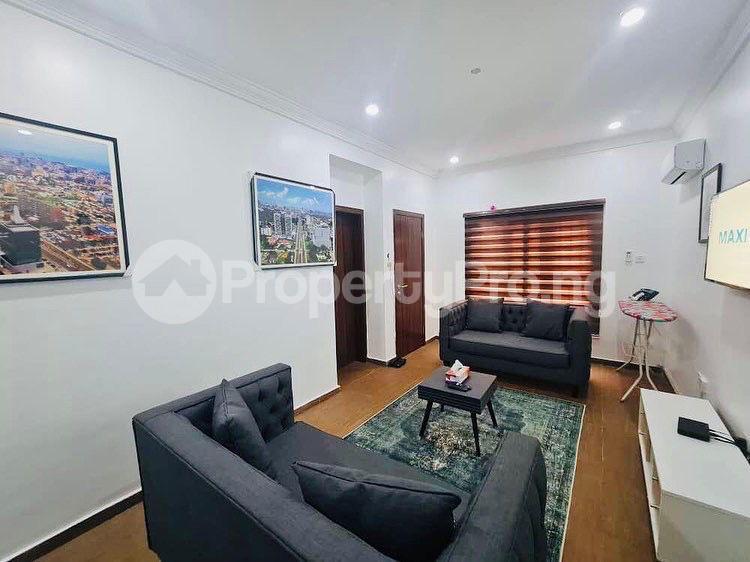 1 bedroom Flat / Apartment for shortlet Wuye Abuja