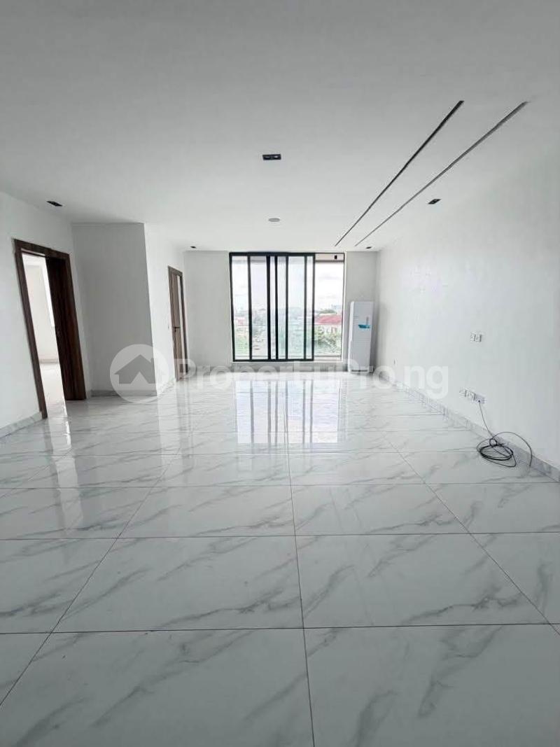 2 bedroom House for sale ONIRU Victoria Island Lagos