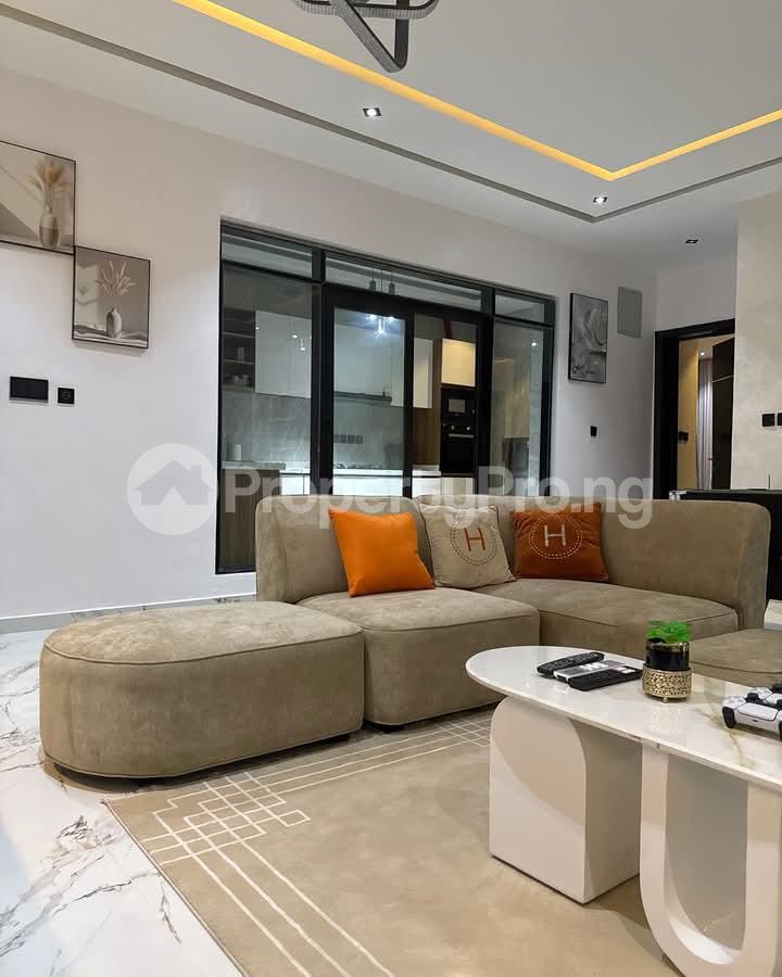 2 bedroom House for shortlet Ikate Lekki Lagos