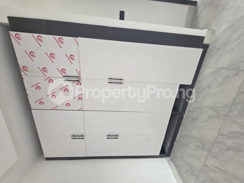 2 bedroom Flat / Apartment for sale Off Palace Road ONIRU Victoria Island Lagos