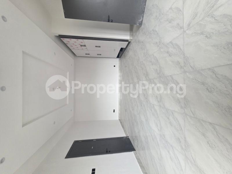 2 bedroom Flat / Apartment for sale Off Palace Road ONIRU Victoria Island Lagos