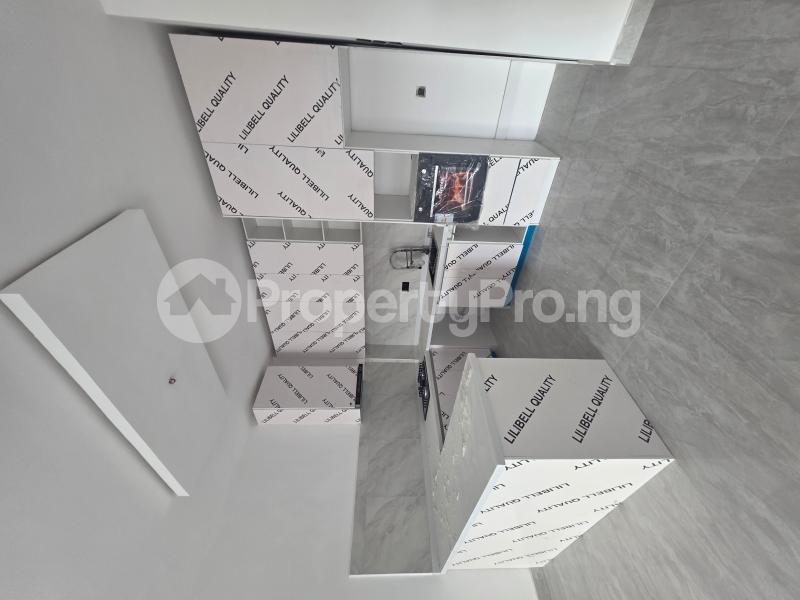 2 bedroom Flat / Apartment for sale Off Palace Road ONIRU Victoria Island Lagos
