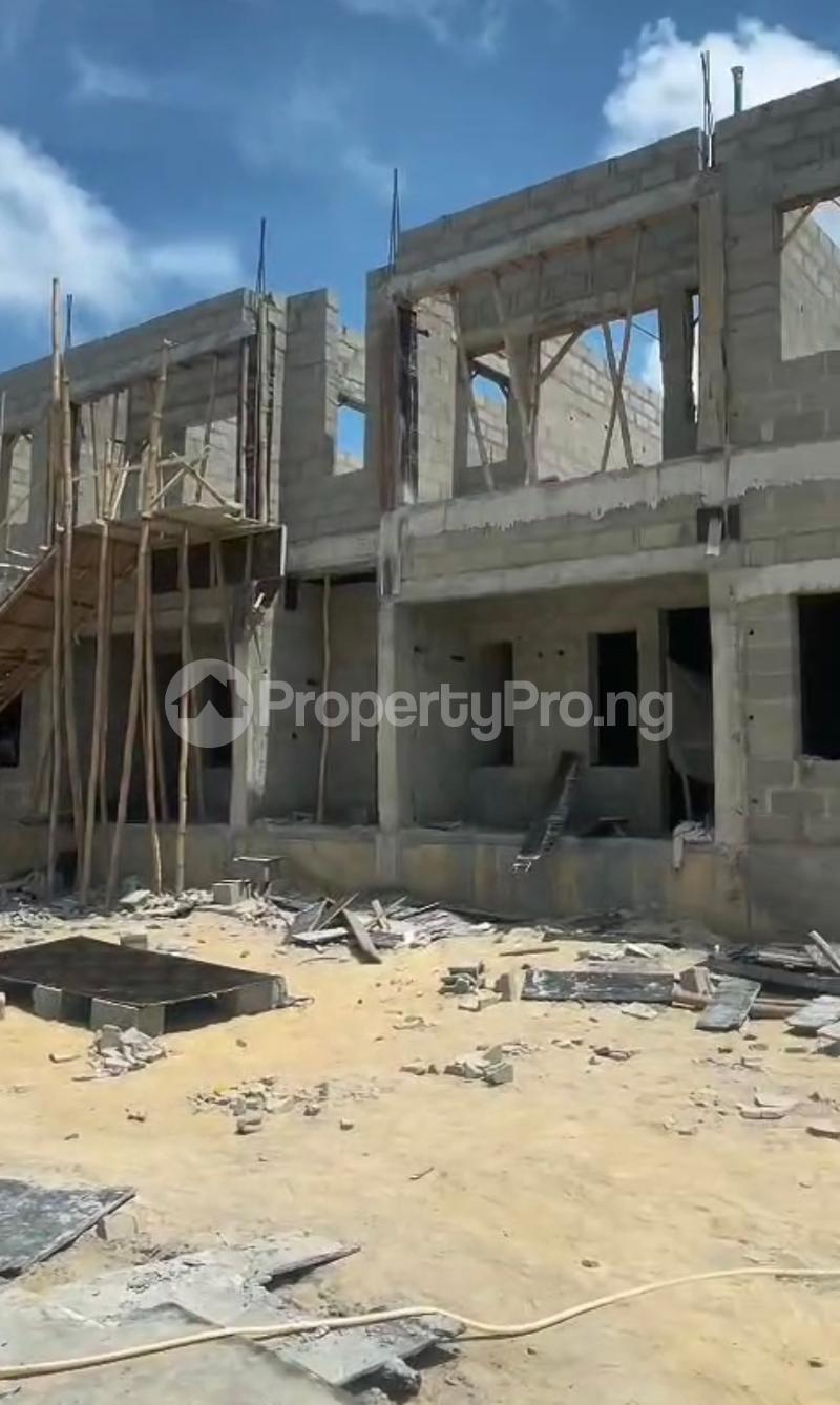 2 bedroom House for sale Mobil Road Ajah Lagos