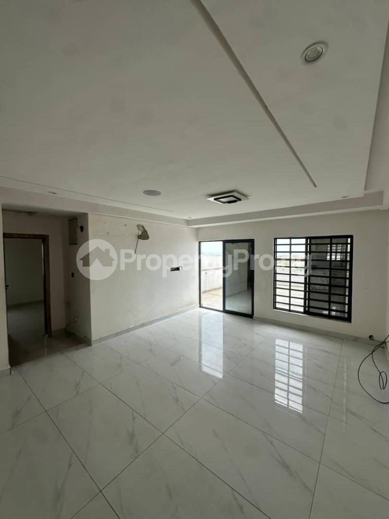 2 bedroom House for rent Ologolo Lekki Lagos