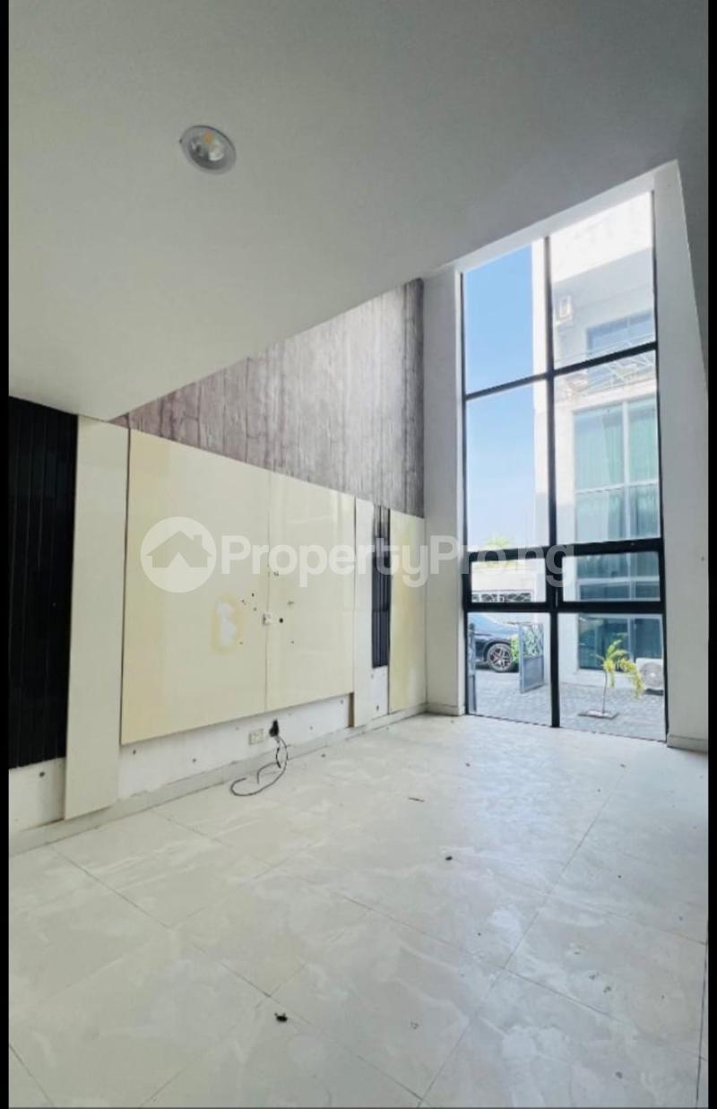 2 bedroom House for rent Lekki Phase 1 Lekki Lagos