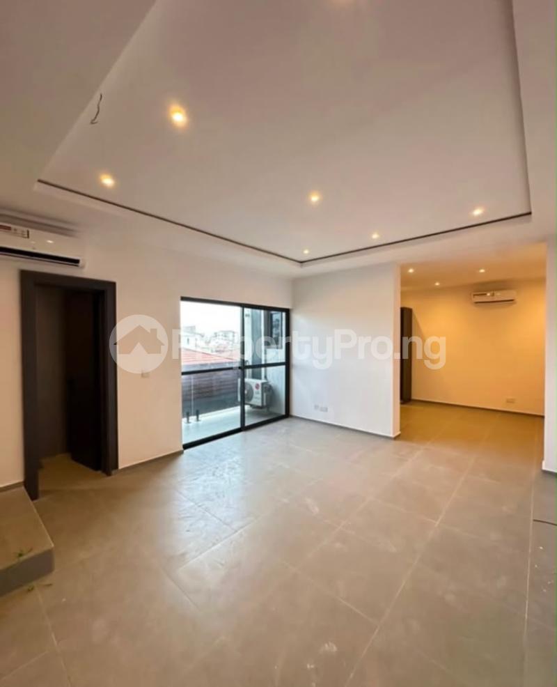 2 bedroom House for rent Ikate Lekki Lagos