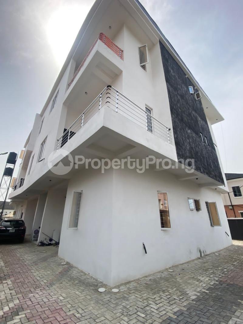 2 bedroom House for rent Lekki Phase 1 Lekki Lagos