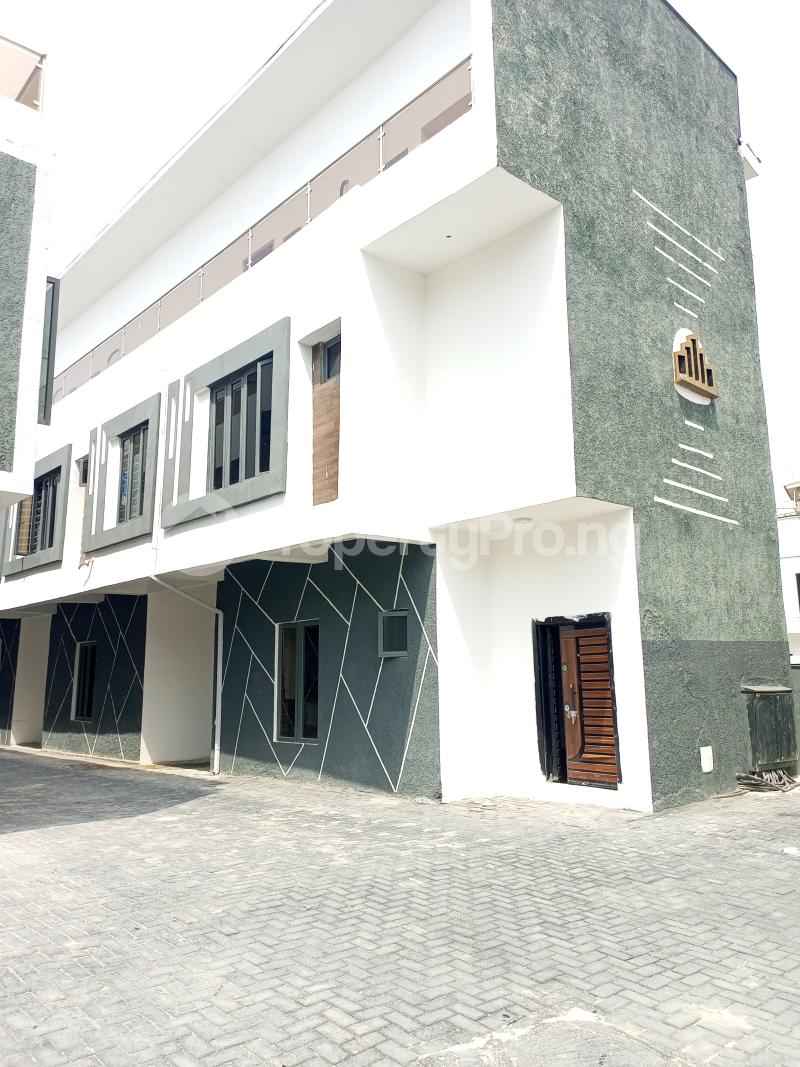 2 bedroom House for rent Ikota Lekki Lagos