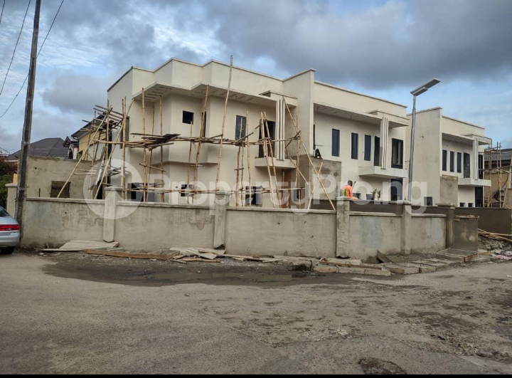 3 bedroom House for sale Adelabu Surulere Lagos