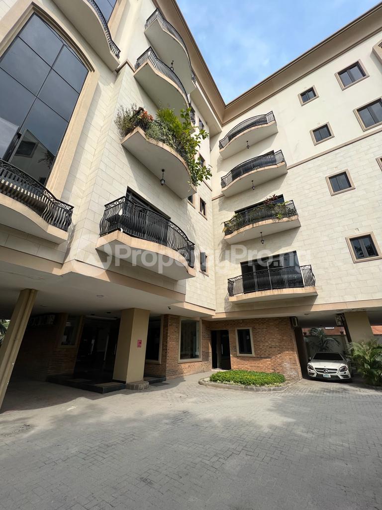 2 bedroom House for rent Dideolu Estate ONIRU Victoria Island Lagos