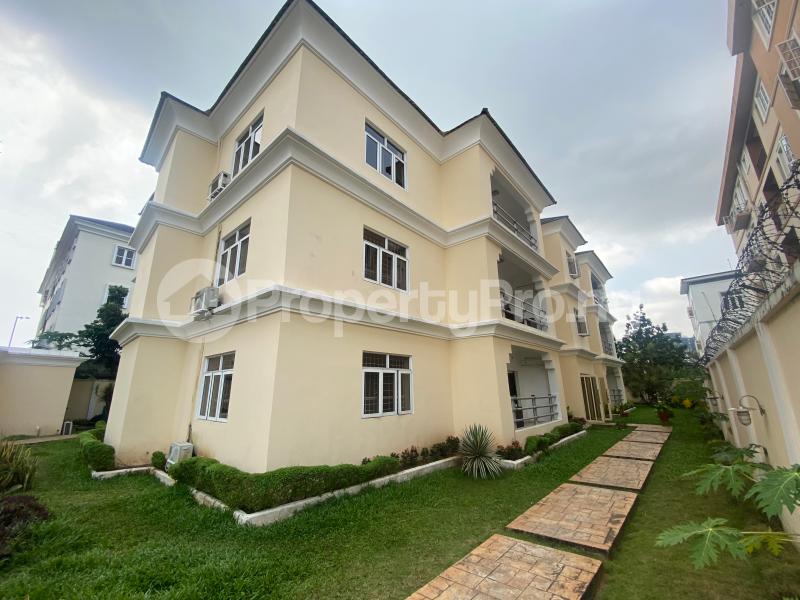 3 bedroom Flat / Apartment for rent ONIRU Victoria Island Lagos