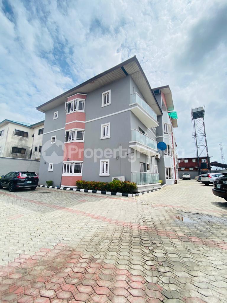 3 bedroom Flat / Apartment for rent Lekki Right Side Lekki Phase 1 Lekki Lagos