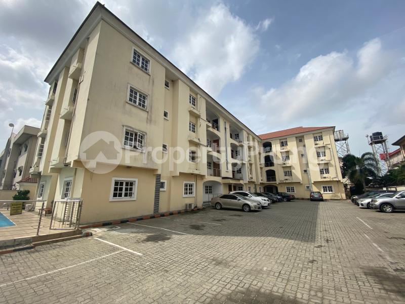 3 bedroom Flat / Apartment for rent Off Admiralty Way Lekki Phase 1 Lekki Lagos