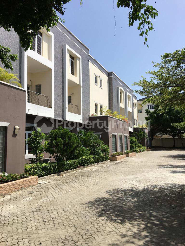 3 bedroom Flat / Apartment for rent ONIRU Victoria Island Lagos - 19