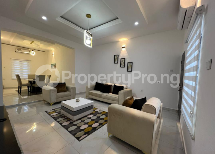 3 bedroom Flat / Apartment for shortlet Gra Benin Central Edo