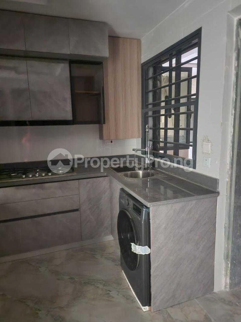 3 bedroom Flat / Apartment for rent Jakande Lekki Lagos