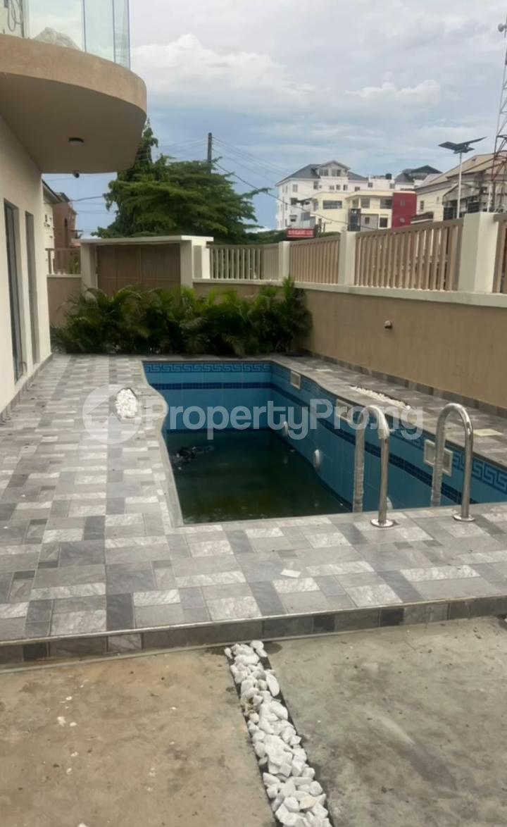 3 bedroom Flat / Apartment for sale Opposite Admiralty House Lekki Phase 1 Lekki Lagos
